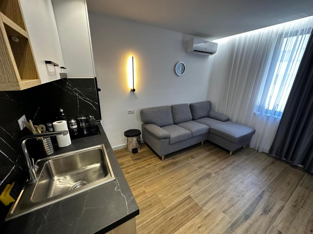 Alvi Apartment Tirana Esterno foto