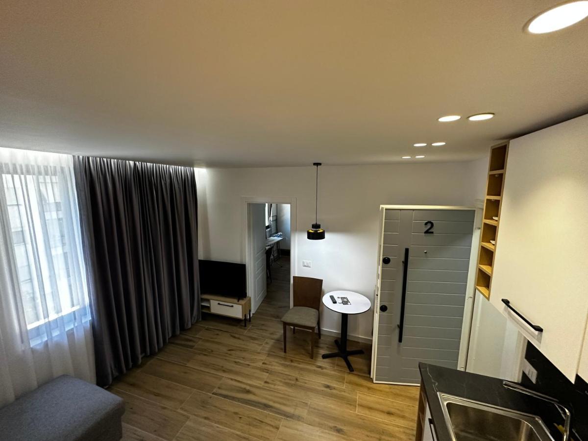 Alvi Apartment Tirana Esterno foto